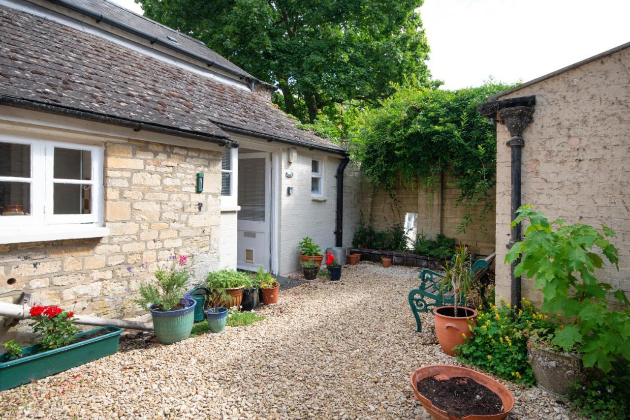 The Courtyard Cirencester Luaran gambar